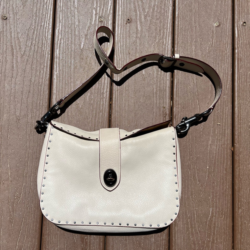Coach B1881-31929 Crossbody White Bag with Floral Hardware